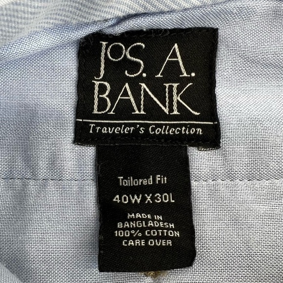 Jos. A. Bank Traveler’s Collection Tailored Fit Wrinkle Free Khaki Pants - Picture 12 of 13